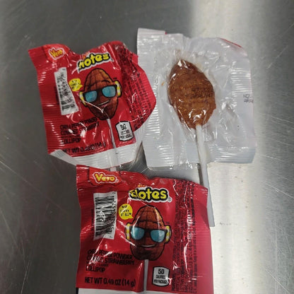 vero elotes strawberry lollipops