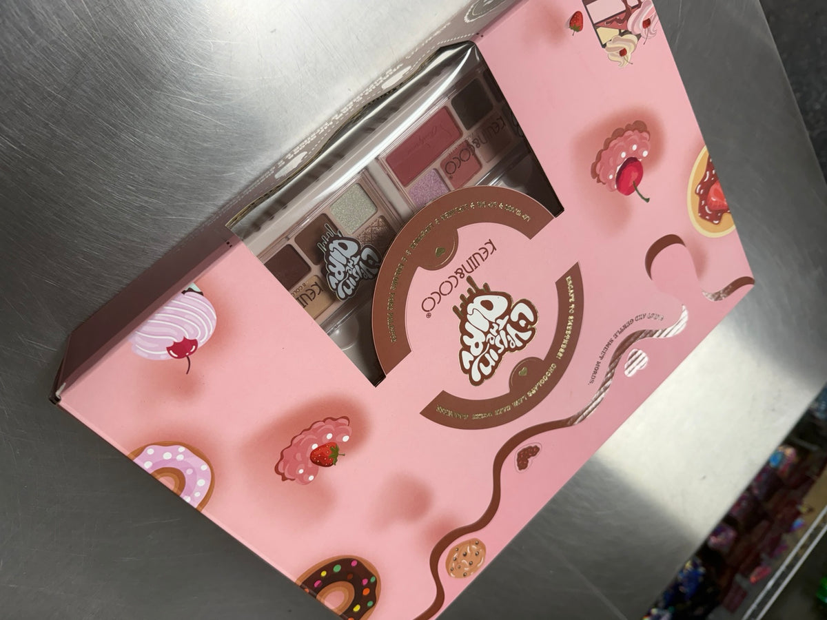 Love is in the air box set