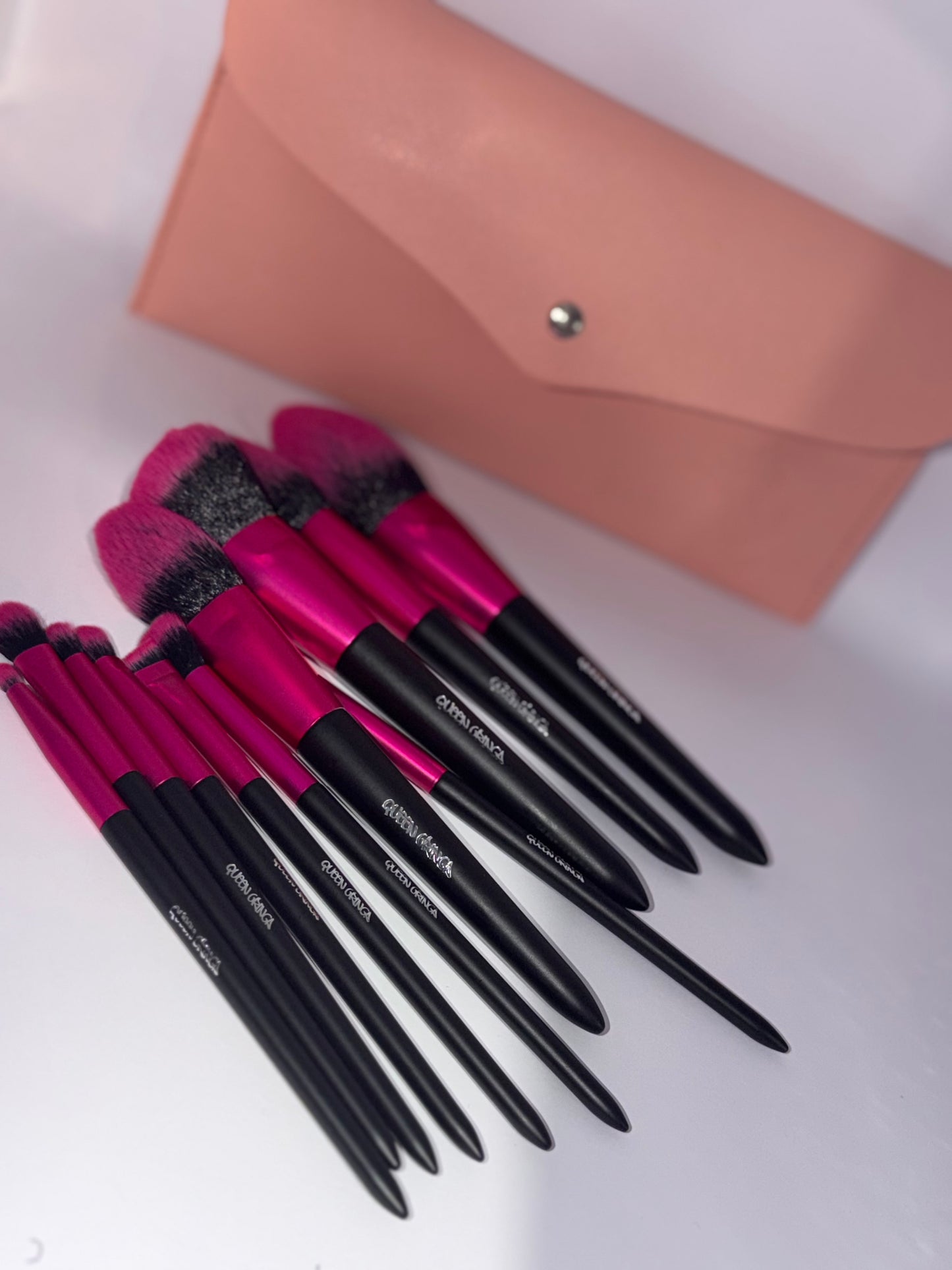 Queen Gringas Cosmetic Brush Set – 11-Piece Beauty Essential Collection